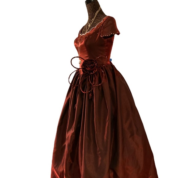 Elegant Cognac (dark orange) vintage look dress - Picture 8 of 16